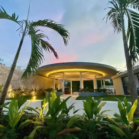 Central Park Lagunas - Luxury Modern Condo With Kitchen
